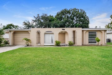 3103 Lloyd Dr Holiday, FL 34691